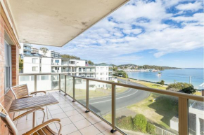 Blue Vista,9,13 Victoria Parade - Studio with stunning water views and air conditioning